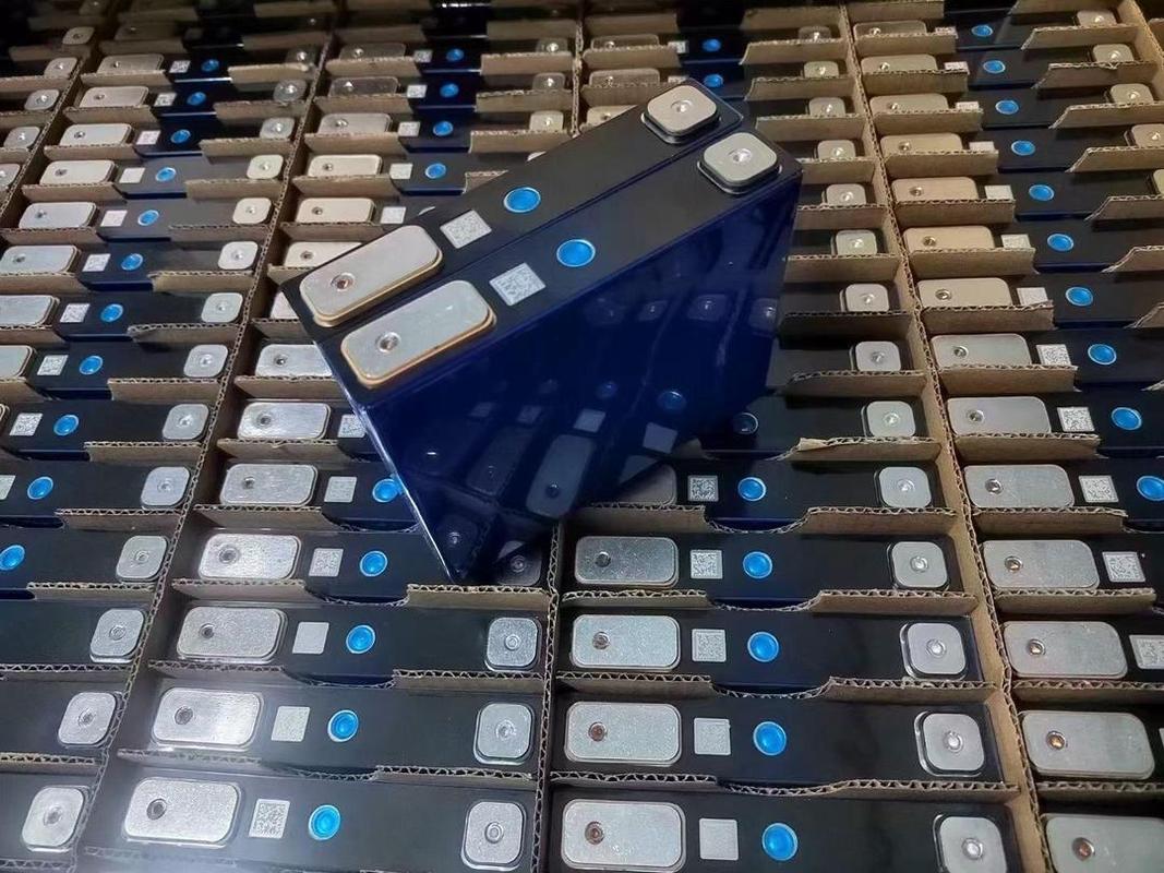 银鱼电动车锂电池6oⅴl5αh,l688批发网售价多少钱一个?